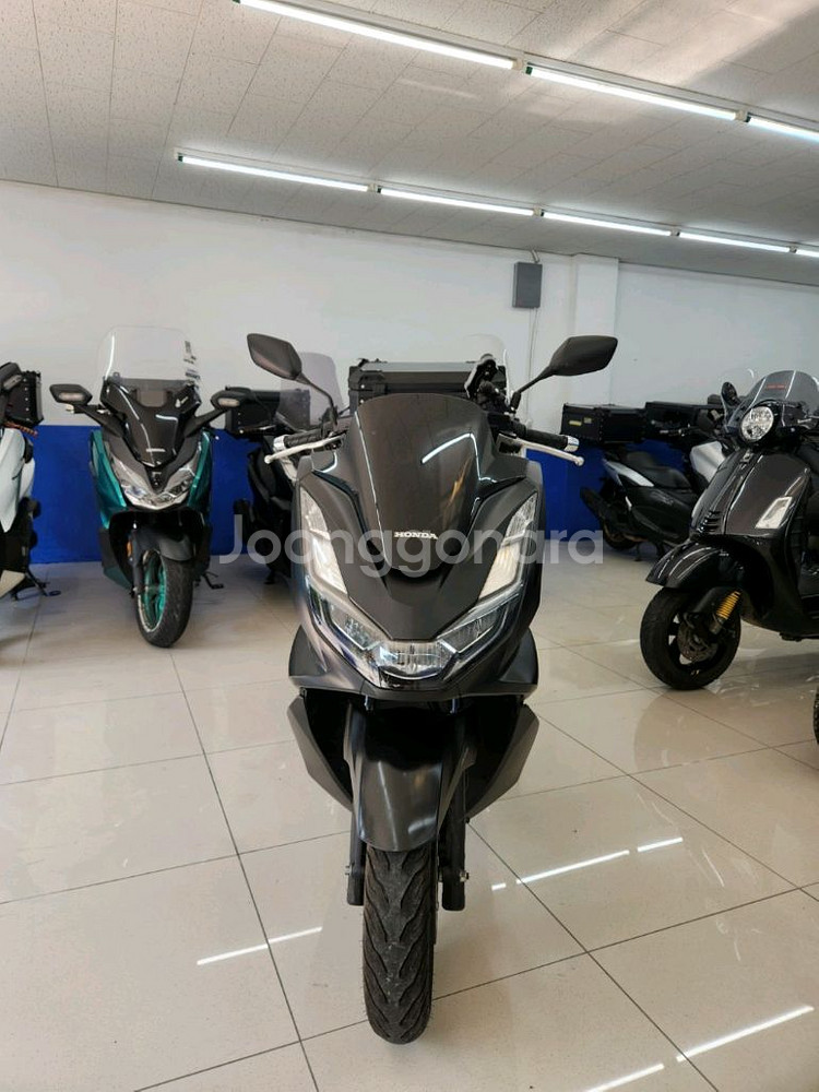 23년식 pcx 팝니다--1