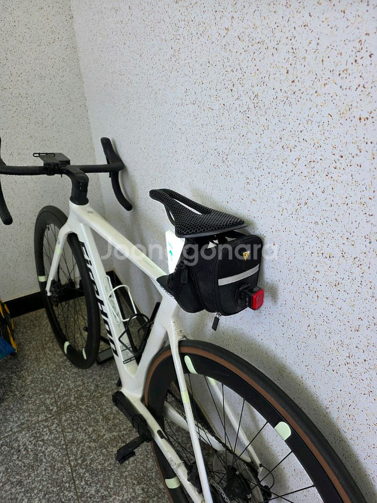 사바 콜로라도 7f 105 di2--1
