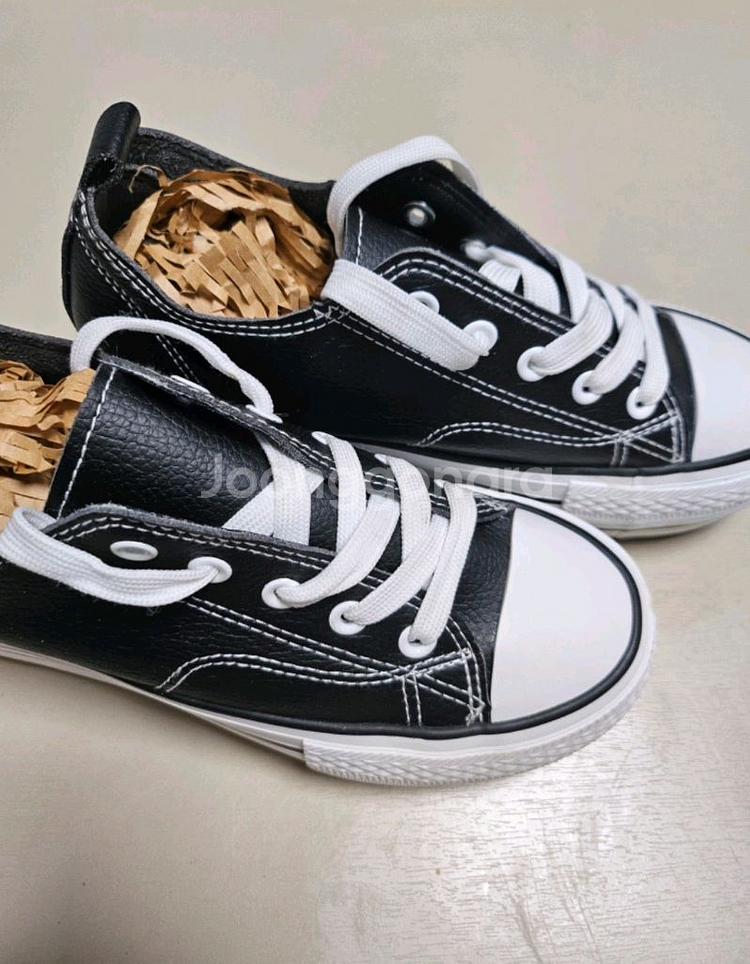 여성 검정 가죽 키높이 컨버스화235 새상품--1