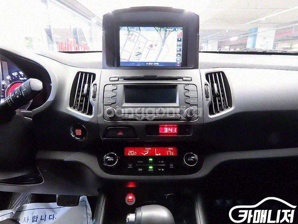 [기아]스포티지 R 2WD TLX 최고급형 판매--9