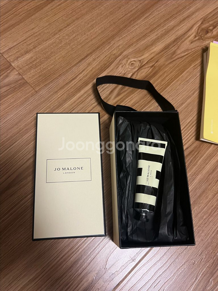 조말론 잉글리쉬 오크 앤 헤이즐넛 핸드크림--3