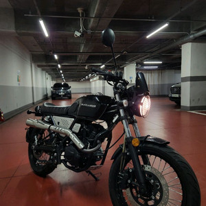 부캐너125 23년식 , 2200km