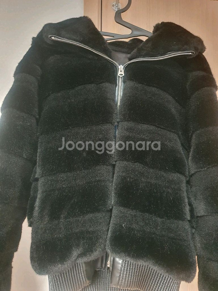 더로랑 자체제작 에코퍼 후드자켓--4