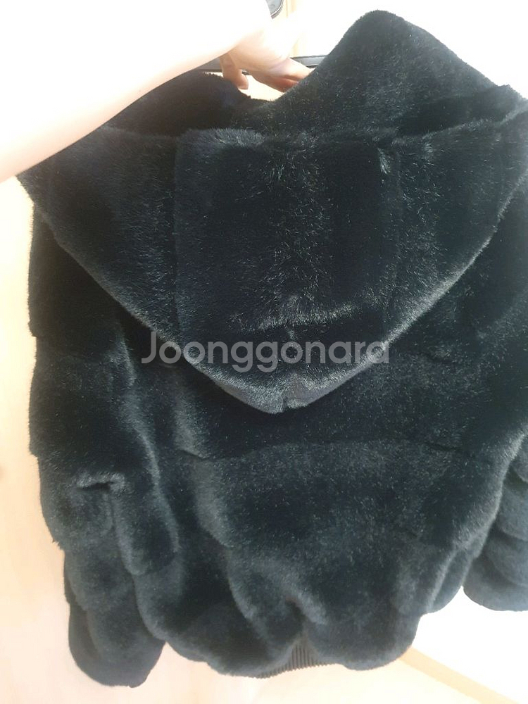 더로랑 자체제작 에코퍼 후드자켓--5