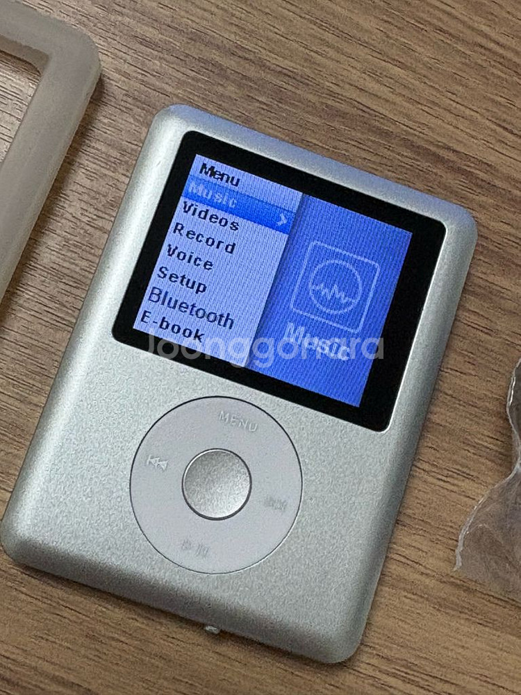 Y2K 아이팟 감성 MP3 플레이어--2