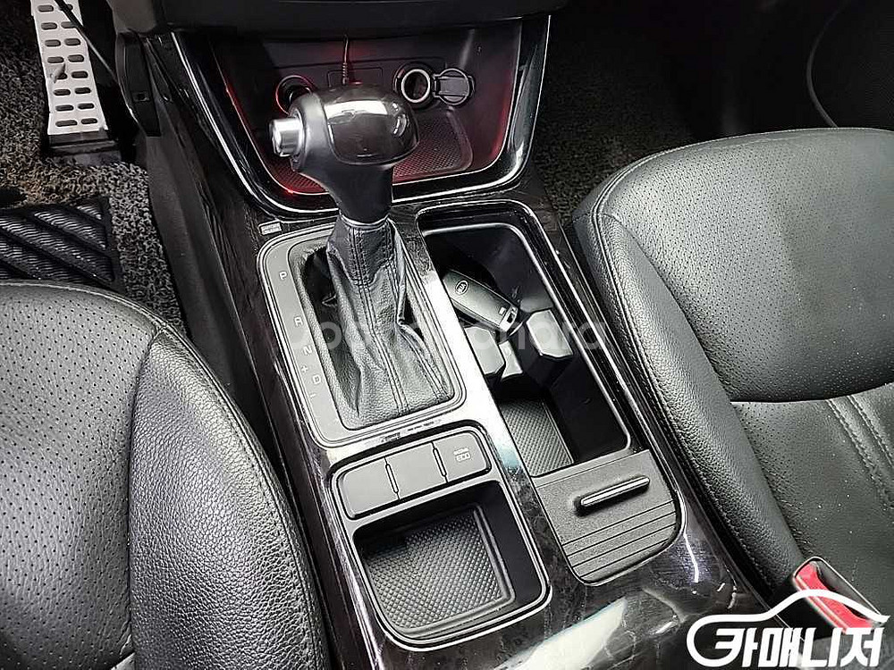 [기아]뉴 쏘렌토 R 4WD 2.0 프레스티지 판매--8