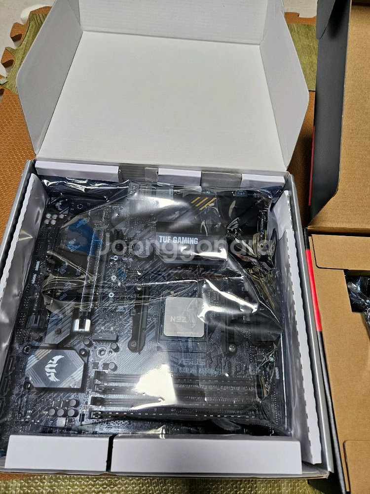 5700X, B550M, 32GB 램 보드셋 팝니다--1