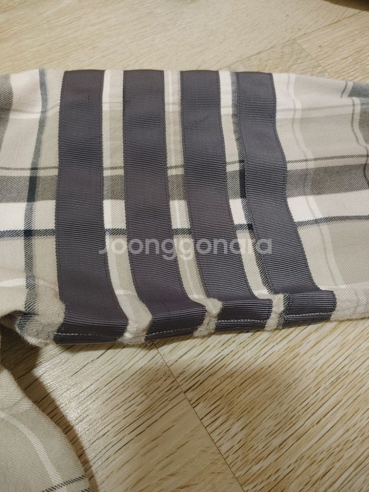 톰브라맛 암밴드 + 사선 회색셔츠 2사이즈 2장--6