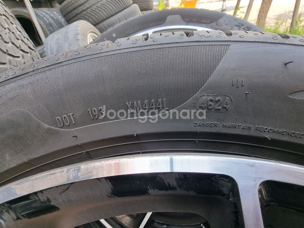 x253 GLC43amg 20인치 쿠페 휠타이어 팝니다--6