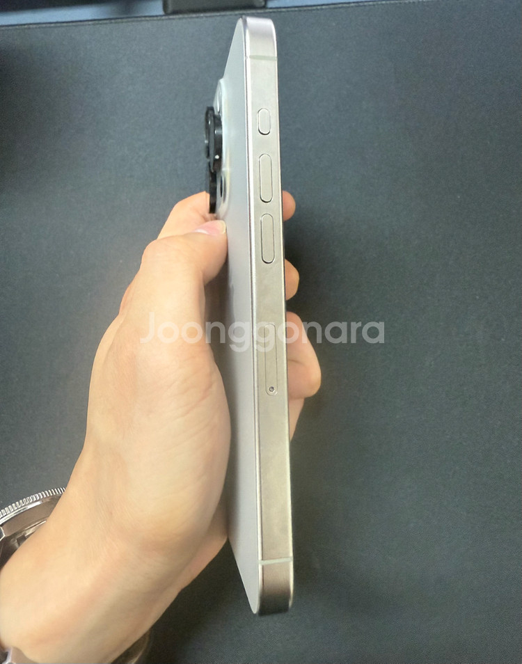 아이폰15프로 128GB 팝니다!--3