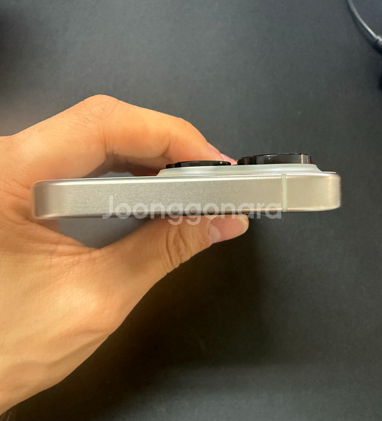 아이폰15프로 128GB 팝니다!--5