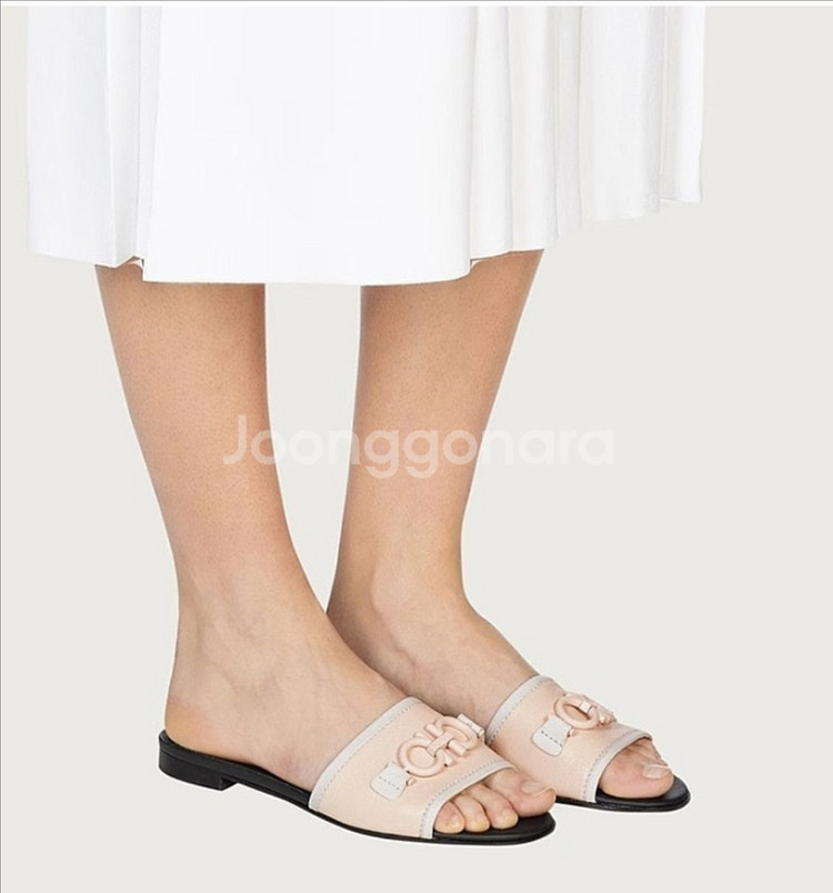 페레가모 간치니 연핑 슬리퍼--0