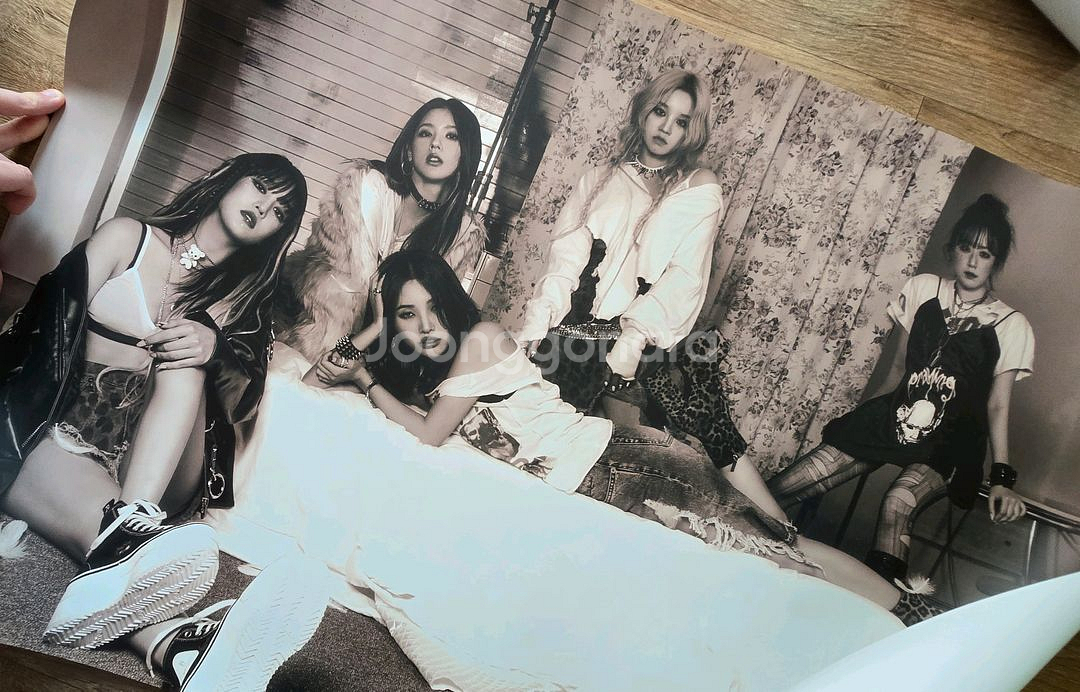 아이들I NEVER DIE앨범일괄(포카O)+초판 포스터--4