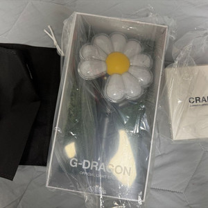 지드래곤 응원봉, 크래들, 파우치, 포카