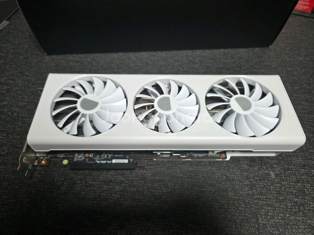 7800xt qick319 화이트--1