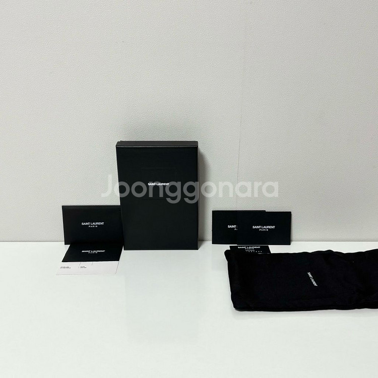 (새상품급) 생로랑 YSL 모노그램 플랩 카드지갑--9
