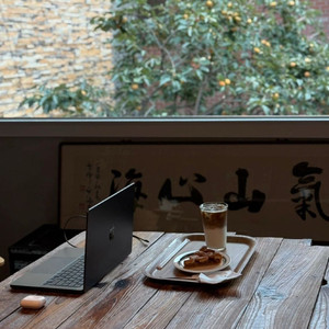 맥북 프로 14 스페이스 블랙 ( 거의새상품 )