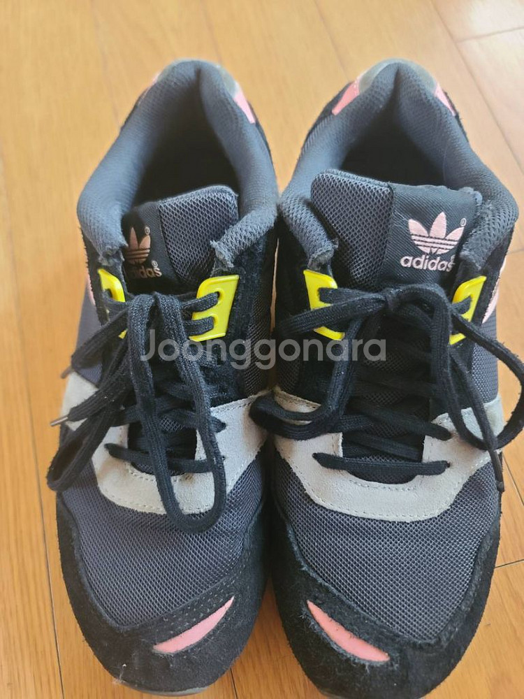 adidas 아디다스 운동화 235--0