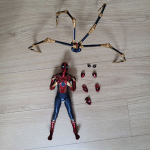 아이언스파이더맨 zdtoys