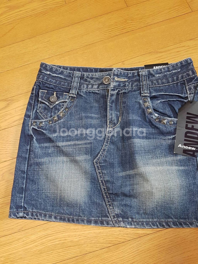 새상품 앤듀 ANDEW 여성 청치마 26 size--0