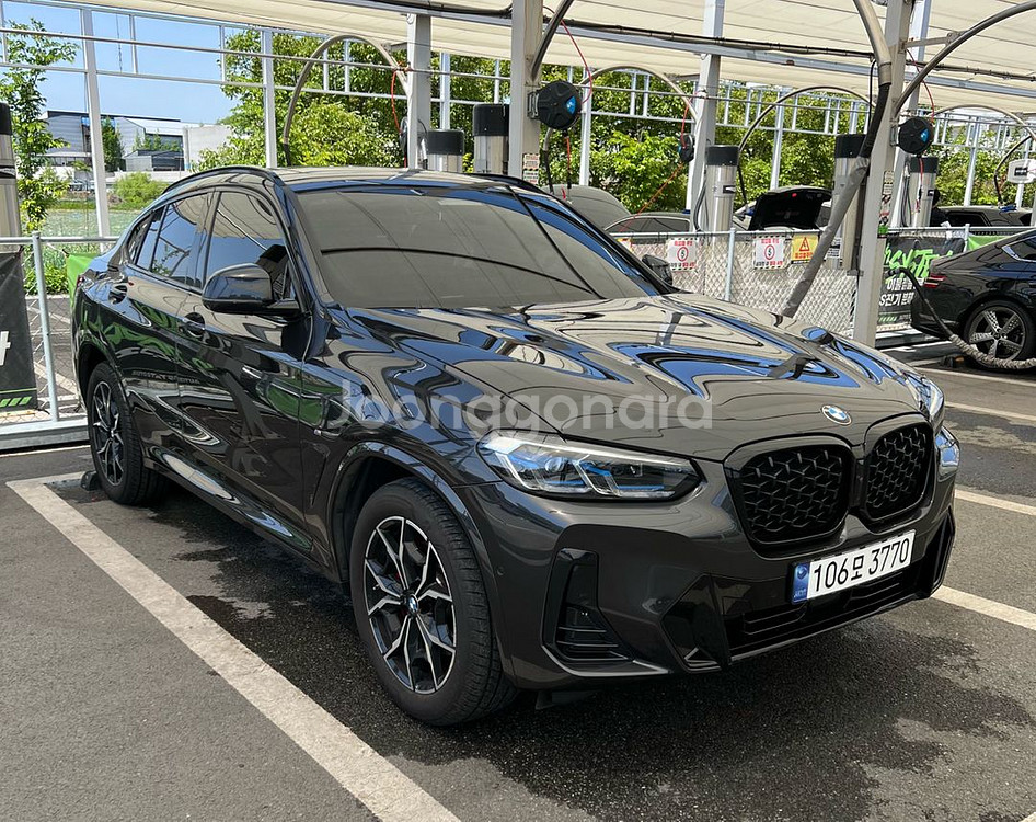 bmw x4--1