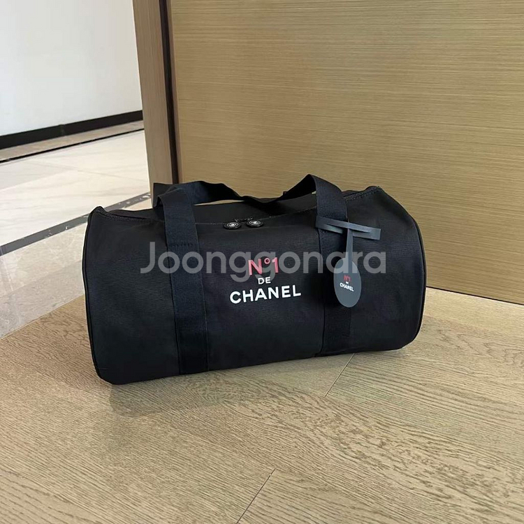 (새상품) 샤넬 여행용 가방--1