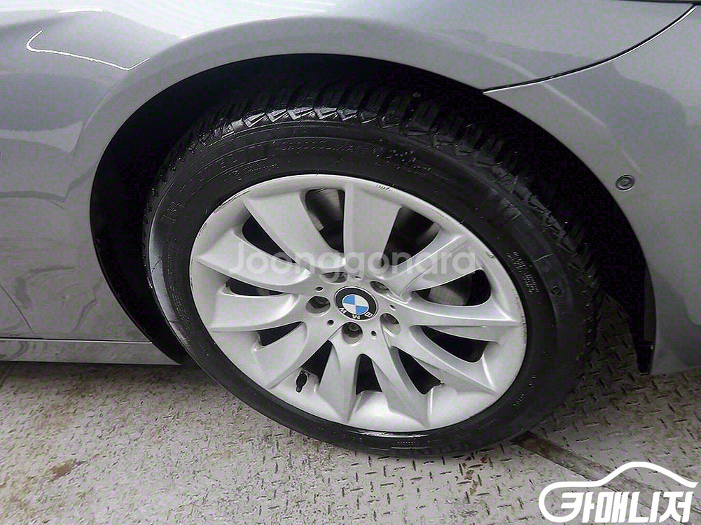 [BMW]5시리즈 (F10) 528i (5인승) 판매--0