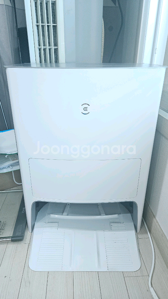 DEEBOT 로봇청소기 (가격내림)--1