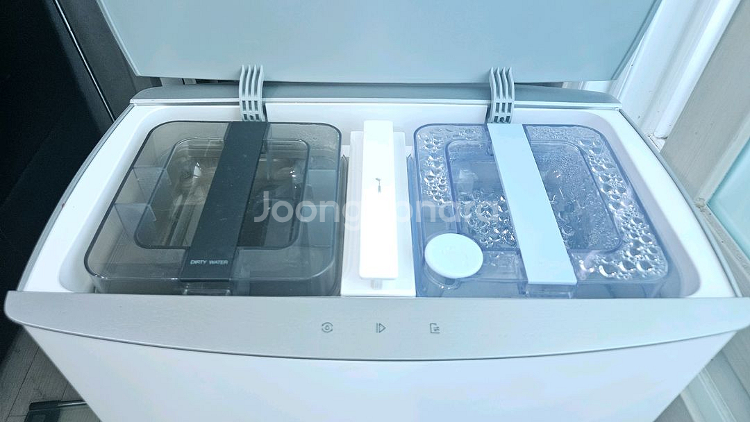 DEEBOT 로봇청소기 (가격내림)--3