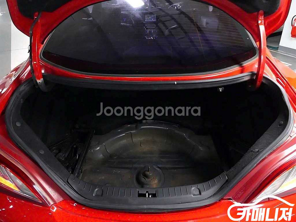 [현대]더뉴제네시스쿠페 200 Turbo S 판매--8