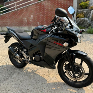 혼다 cbr125 16년형 풀옵션 판매합니다
