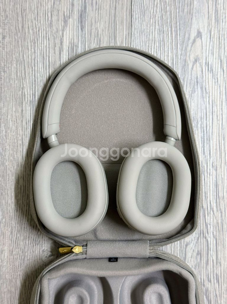 소니 WH-1000XM5 헤드폰--2
