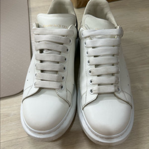 알렉산더맥퀸 오버솔 블랙탭 270