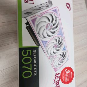 컬러풀 RTX 5070 그래픽 카드