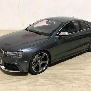 [1:18] GT스피릿 아우디 RS5(B8)구합니다