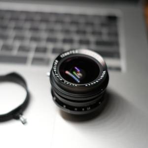 보이그랜더 울트라 와이드 헬리어 12mm F5.6
