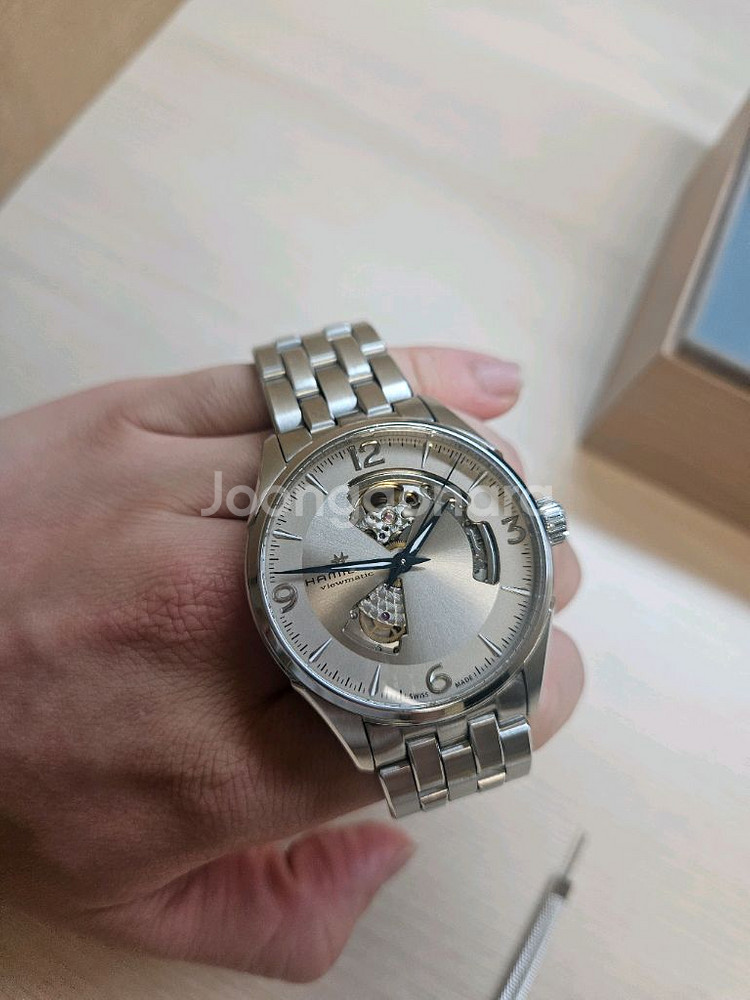 해밀턴 재즈마스터 오픈하트 샴페인 42mm--0