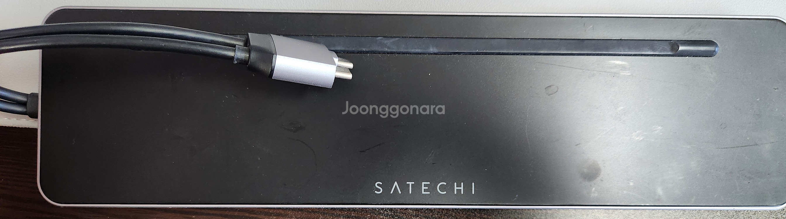 사테치 듀얼 독 스탠드--1