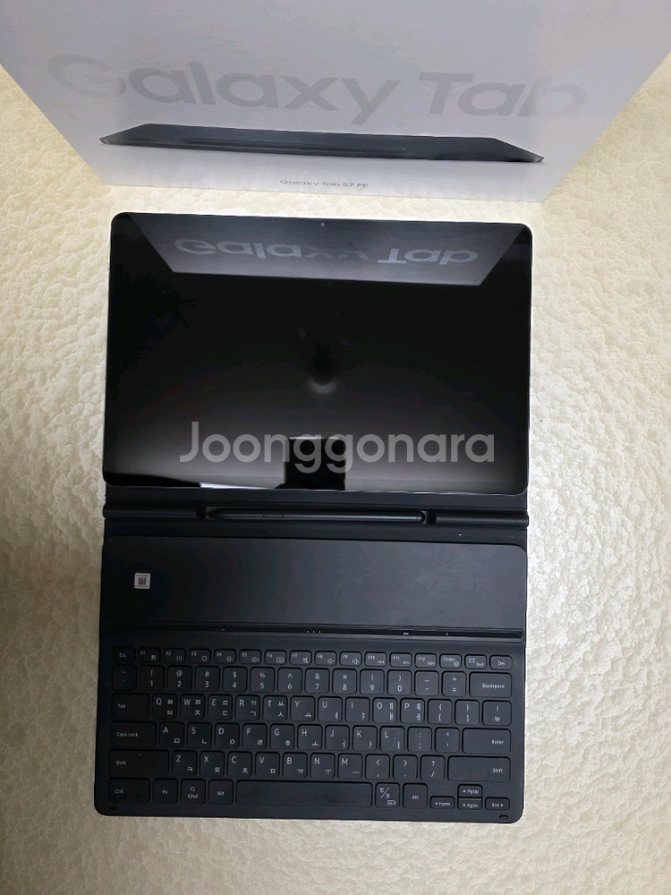 갤럭시탭S7FE 미스틱블랙 128gb + 키보드 케이스--2