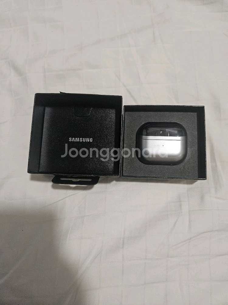 급처) 버즈 3프로 실버--0