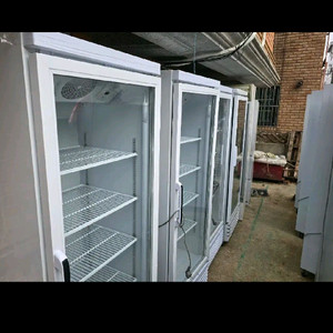 음요수냉장고 28만. 1달사용 010 2596 4181