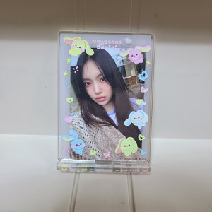 뉴진스 스탠딩 포카 홀더