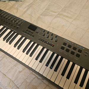 Nektar Impact Lx61+ 마스터키보드