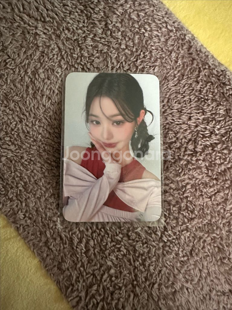 어뮤즈 성수팝업 장원영포카--0