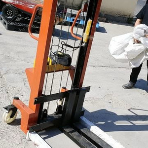 전동 220v 높이2.5m 1톤 지게차 스태커 리프트