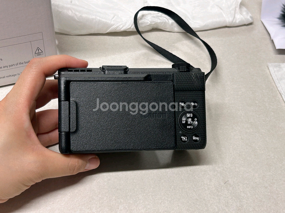 캐논 파워샷 V1 + 정품 그립 팝니다.--3