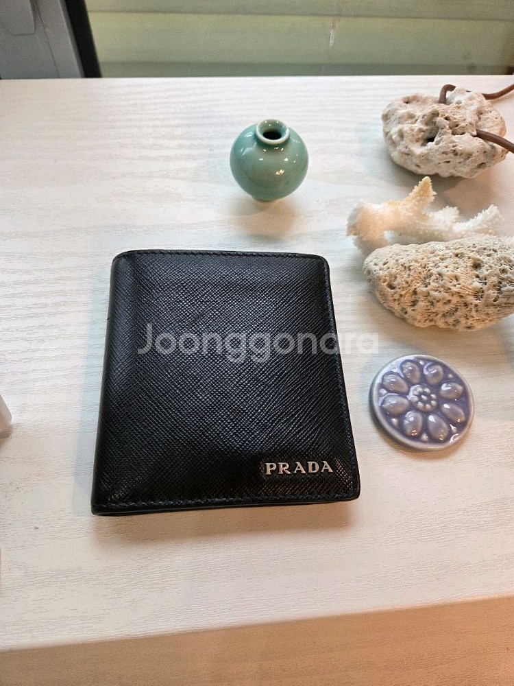 프라다 사피아노 반지갑 블랙(상태 최상)--1