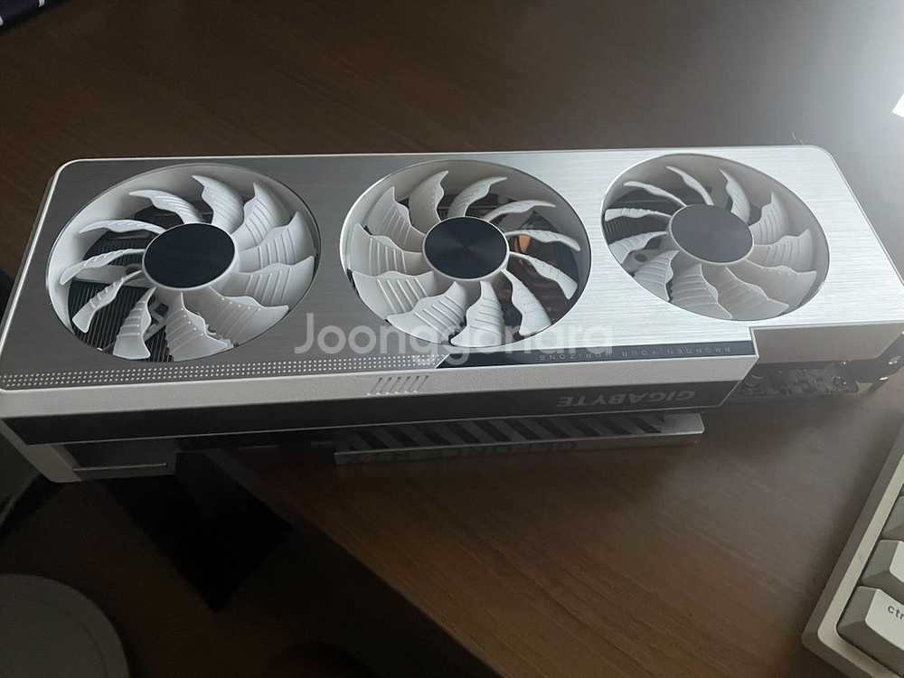 기가바이트 RTX 3070ti vision oc--1