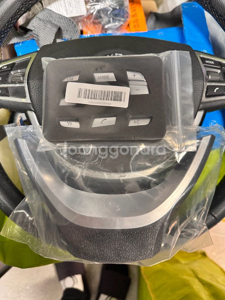BMW F10 싱글에어백 열선(모듈포함)핸들 팝니다.--0
