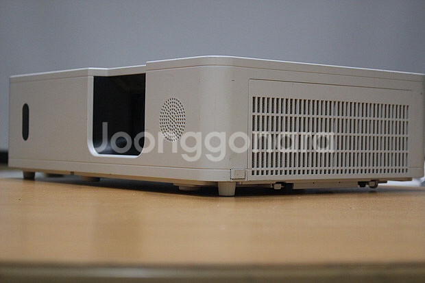 히타치 5800안시 CP-X5550 중고빔프로젝터--1